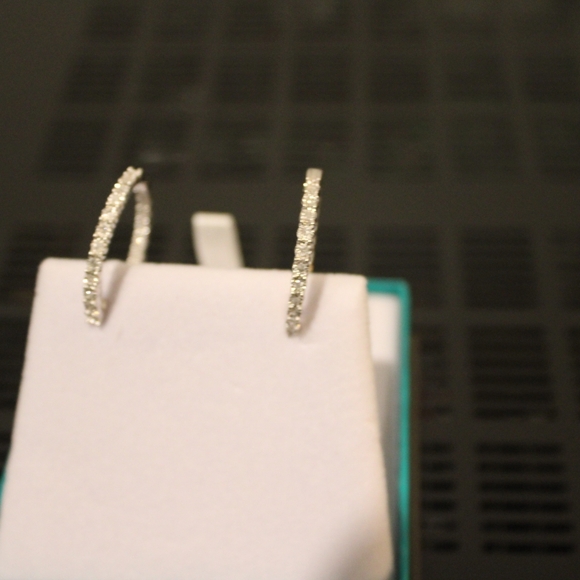 Brand new Diamond 0.43ct earrings - Picture 4 of 5